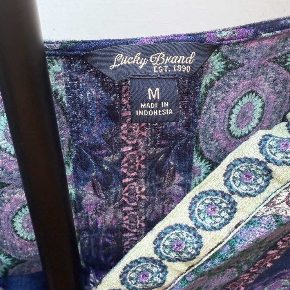 Lucky Brand V Neck Tunic Floral Mosaic Pattern Navy White Purple M - Picture 4 of 11